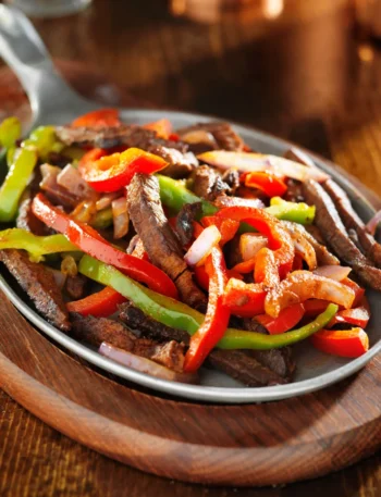 Fajitas de Carne e Pimentões